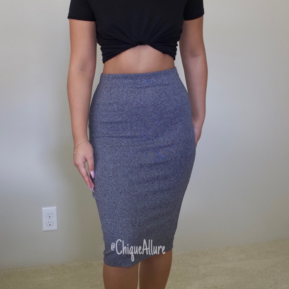 Grey pencil skirt